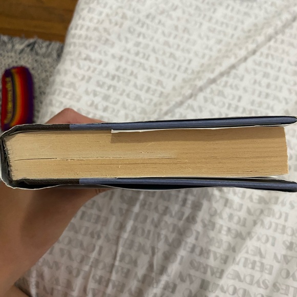 Hardcover ‘Dead of Winter’ the Arcana Chronicles - Picture 3 of 3